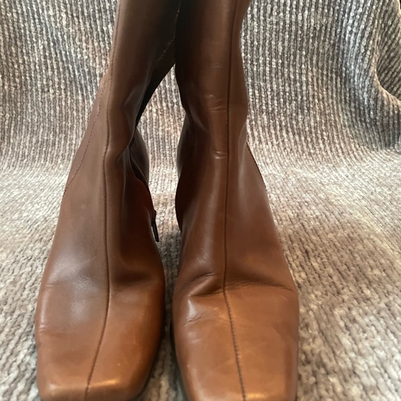 Boots - Picture 4 of 4